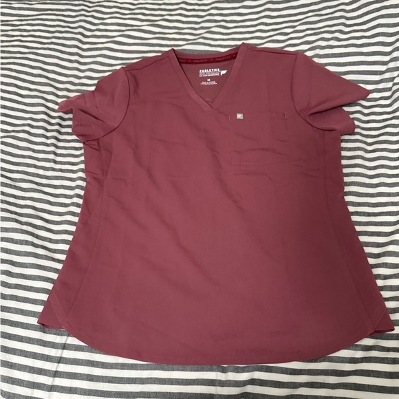 Fabletics Women's Scrub Set - Picture 2 of 3